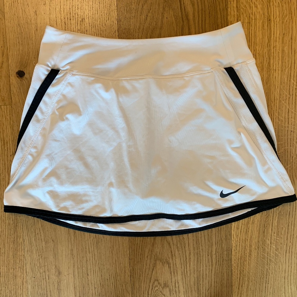 White nike tennis skirt